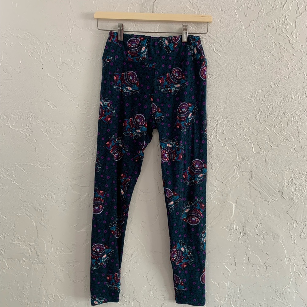 LuLaRoe Leggings. Camera/ Flower Design. One Size.